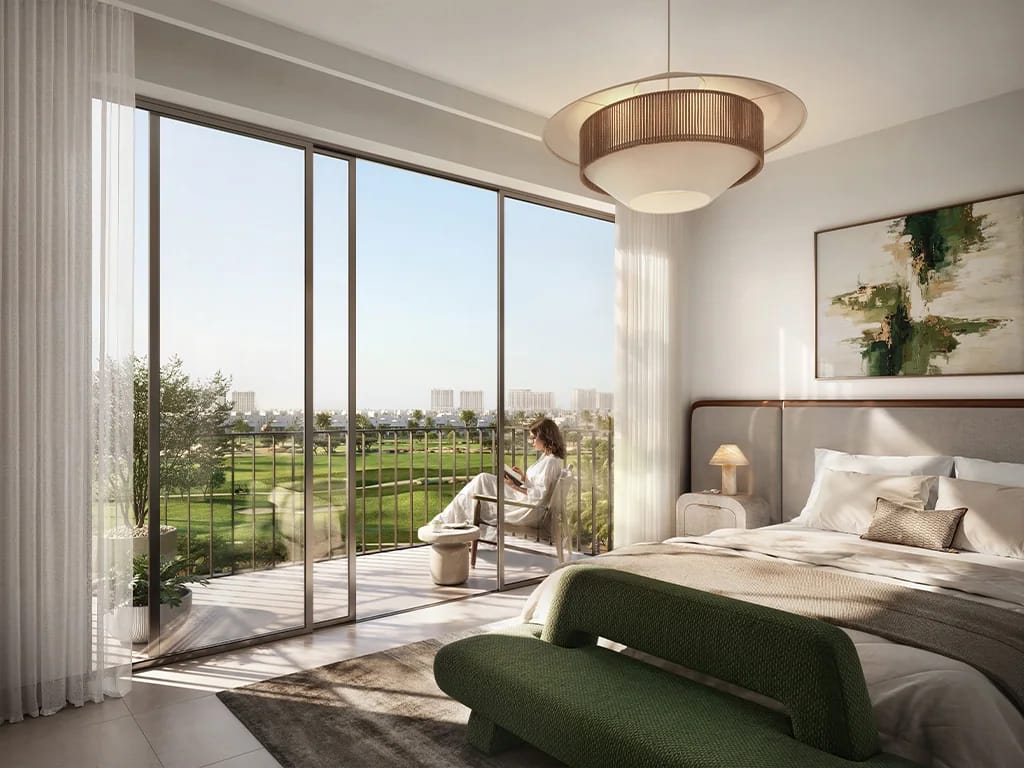 Golf Vale: bedroom opening onto a balcony (developer rendering)